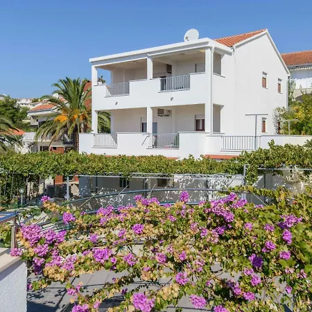 Appartement Lucija-1 By Interhome