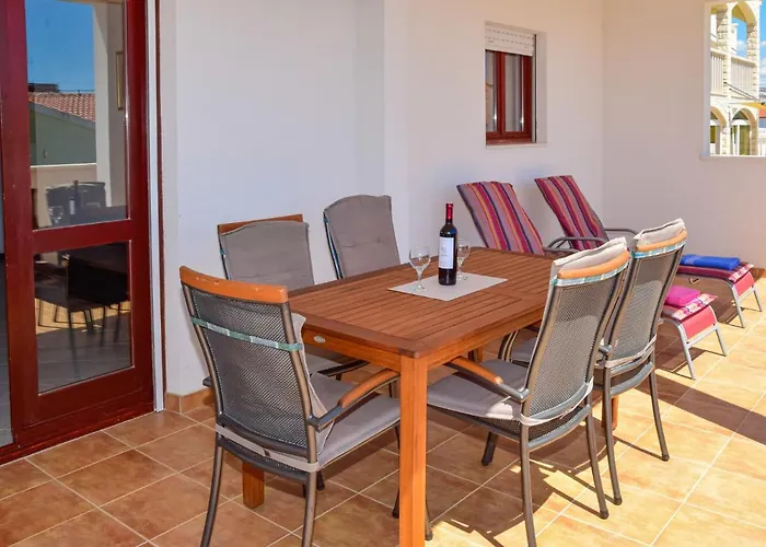 Appartamento Lucija-1 By Interhome Traù